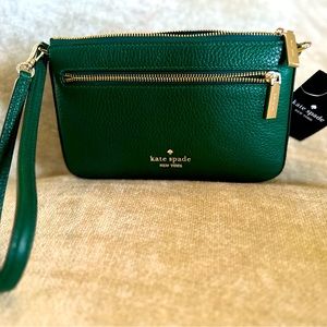 NWT Kate Spade Leila convertible wristlet pebbled leather-AUTHENTIC